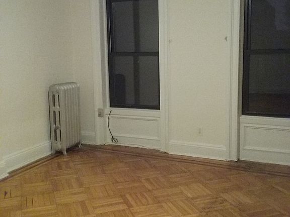 5th image of 212 Greene Ave APT 2