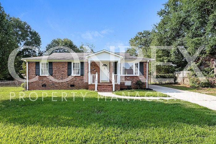 1st image of 24 Prestbury Dr