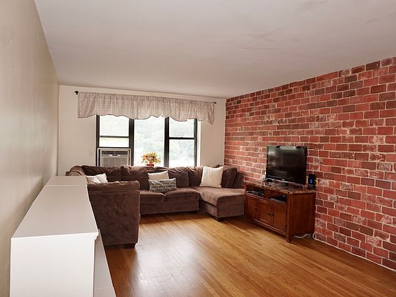 5th image of 95 Sedgwick Ave APT 2G