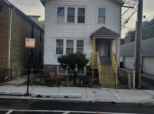 1711 W Augusta Blvd, Chicago, IL 60622