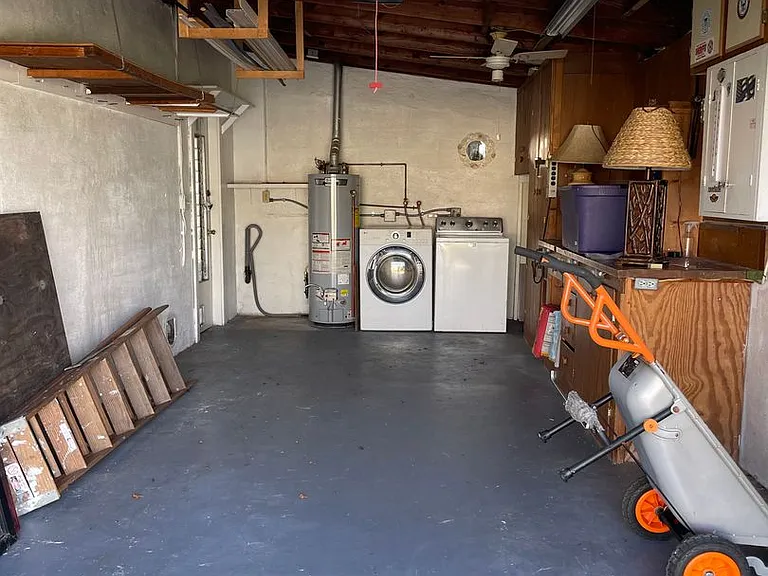 2171 Birchcrest Blvd — Photo 18