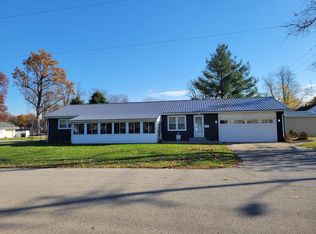 609 N Pearl St, Le Roy, IL