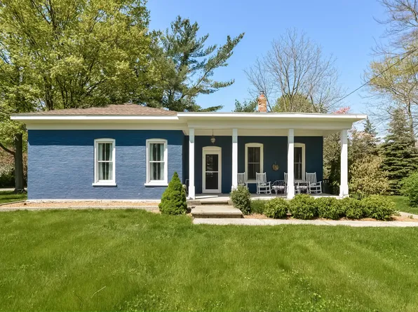 6597 Old Allegan Rd, Saugatuck, MI 49453