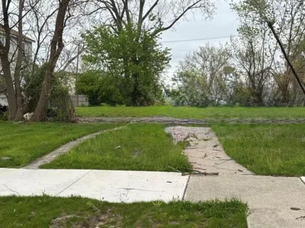 230 Church St, Highland Park, MI 48203