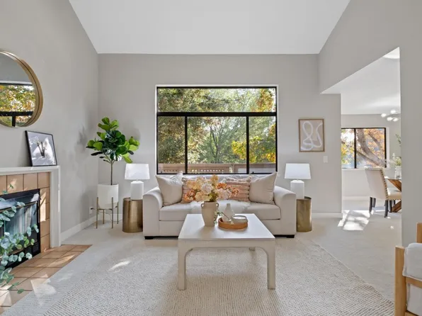 1327 Pebble Ct, San Jose, CA 95131