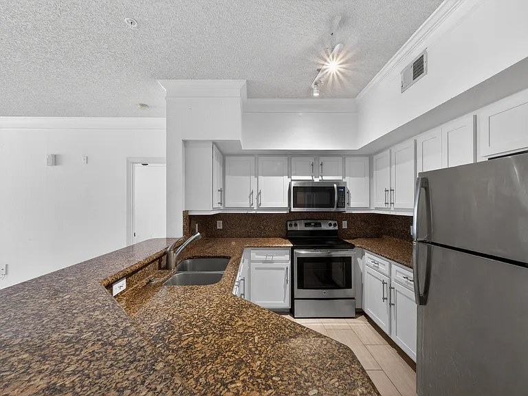 13003 Plantation Park Cir #1311 — Photo 23