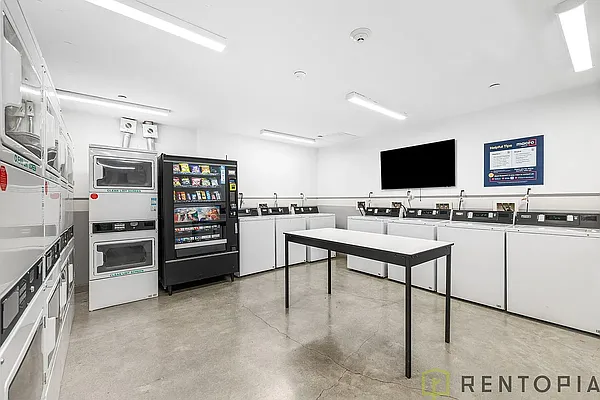 Rented by JCS Realty Group LLC | media 10