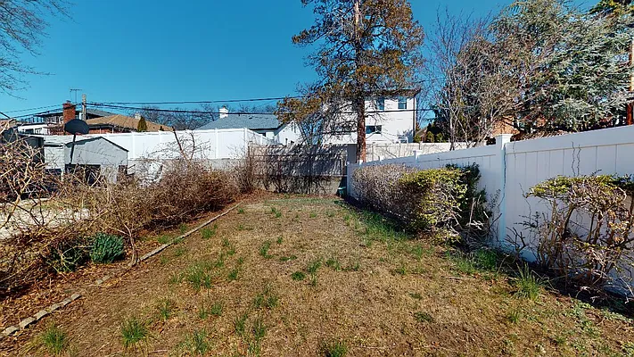 Rented by Metro Garden Realty NYC | media 33