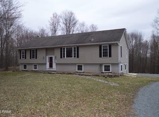 31 Halawasa Ln, Lake Ariel, PA 18436