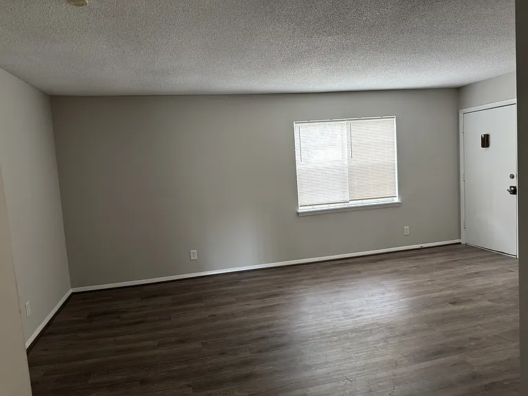 830D Beacon Pkwy E #1 — Photo 4