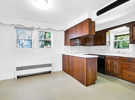 4th image of 18 Hourihan St