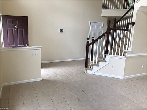 2nd image of 306 Holly Glen Dr