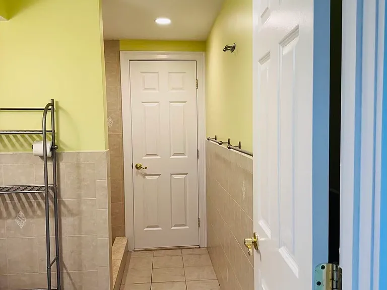 203 Clark St #203 — Photo 16