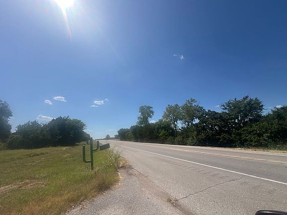 5th image of 3371 State Highway 199