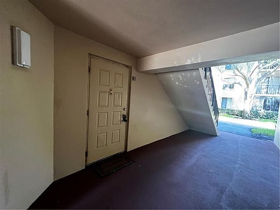 2nd image of 206 Foxtail Dr APT B1
