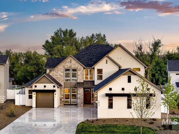 7933 W Suttle Lake Dr, Boise, ID 83714