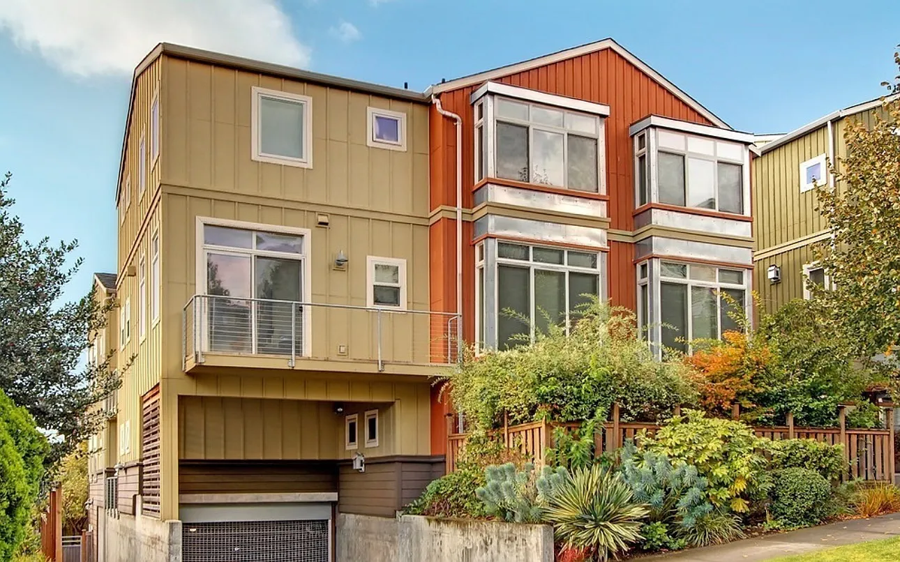 2 bed, 2.5 bath, 990 sqft, $3,250 — Photo 3