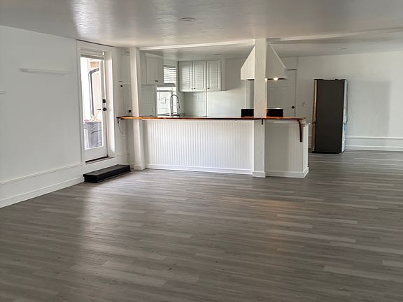 2nd image of 4209 Carnes Rd #1