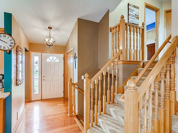 2nd image of 7960 Meadowood Dr
