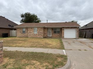 1712 Tudor Dr, Moore, OK 73160