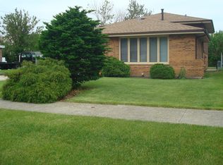 9133 S 77th Ave, Bridgeview, IL 60455