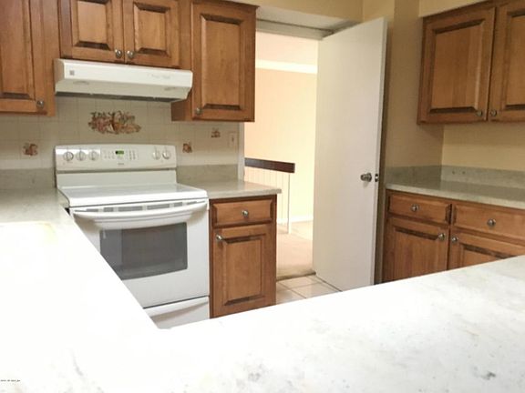 4th image of 4250 Saint Francis Cir