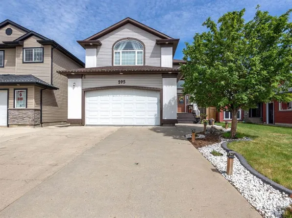 295 N Rattlepan Creek Cres, Wood Buffalo, AB T9K 2V4