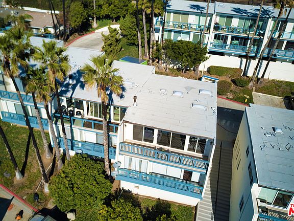 4th image of 11928 E Whalers Ln