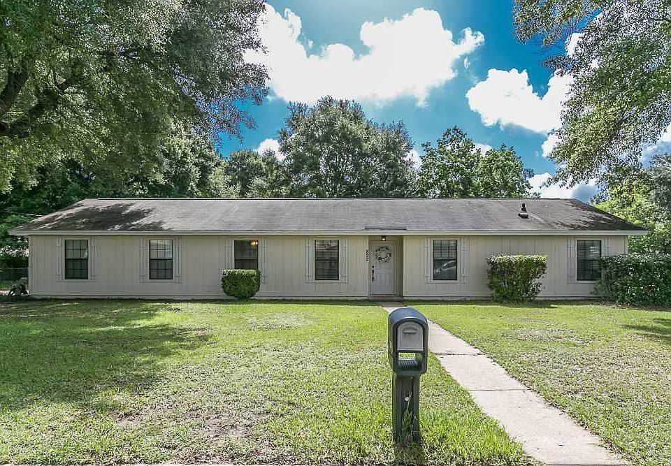 1st image of 822 Belle Alliance Ct