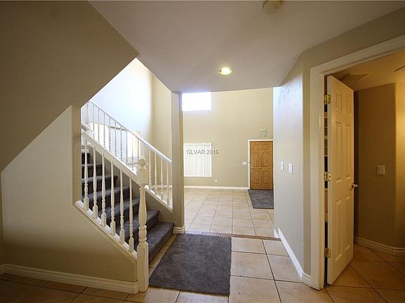 5th image of 547 Leap Frog Ave #0
