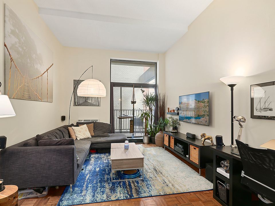1st image of 372 5th Ave APT 7N