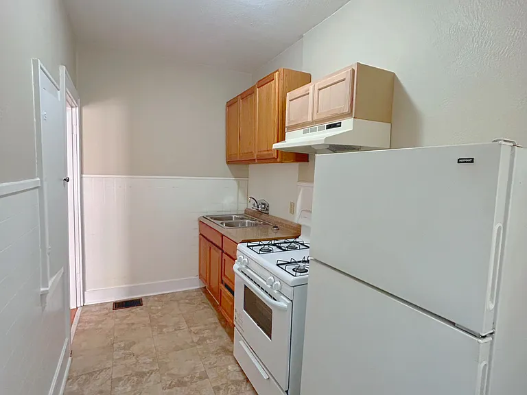 607 Kirby Pl #607 — Photo 4