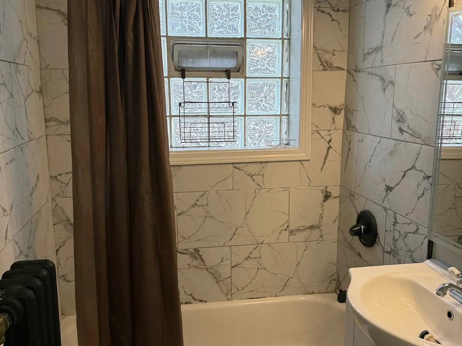 Studio, 350 sqft, $1,150 — Photo 2