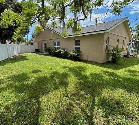 2nd image of 11682 Fox Creek Dr