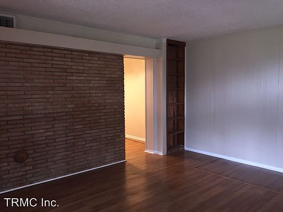 5th image of 5814 Shamrock Dr
