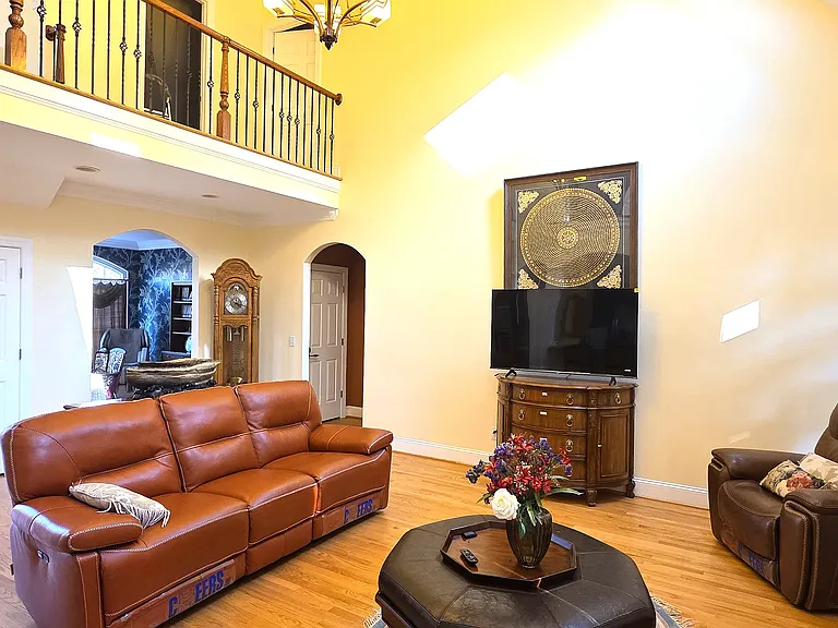 1216 Dorleath Ct — Photo 12
