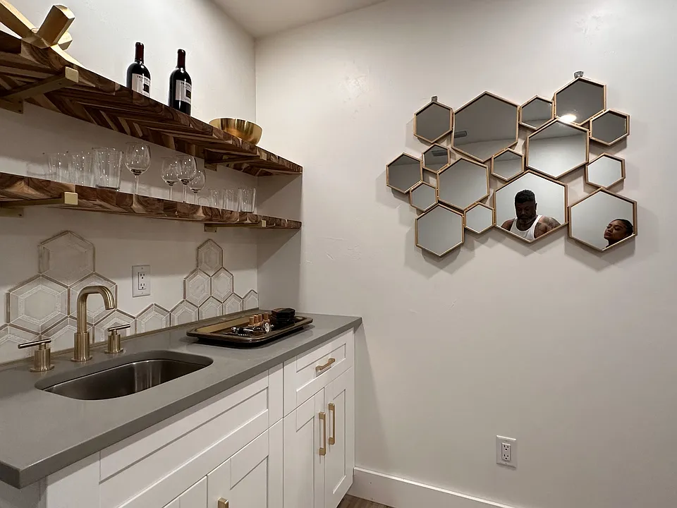 3111 Rackley Dr