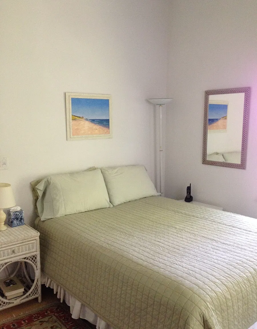 2 Bedroom Wainscott Cottage - First two weeks August 15k 2023 — Photo 4