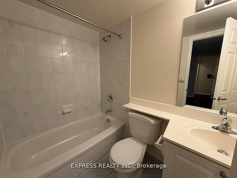 29 Pemberton Ave #809 — Photo 12