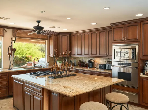 99 Conejo Cir, Palm Desert, CA 92260