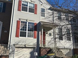 892 N Waterford Ln, Wilmington, DE