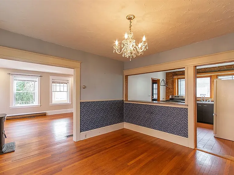 151 Allyn St #1 — Photo 4
