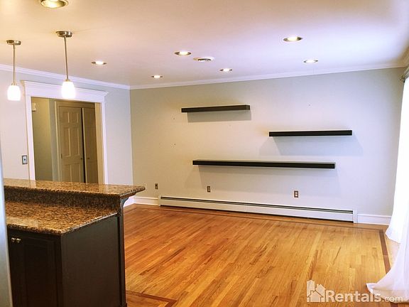 3rd image of 156 Markev Ln
