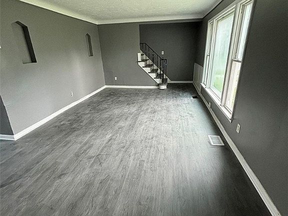 2nd image of 3991 Wendy Dr