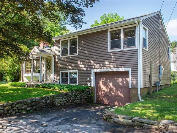 36 Charles Street, Winchester, CT 06098