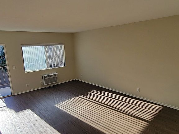 4th image of 18015 Beneda Ln APT 206