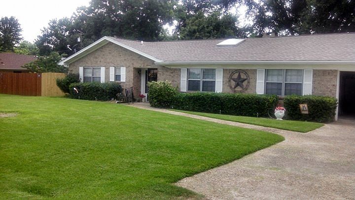 1st image of 327 Childs Dr