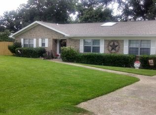 327 Childs Dr, Fairfield, TX 75840