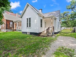 1164 N 3rd St, Springfield, IL 62702