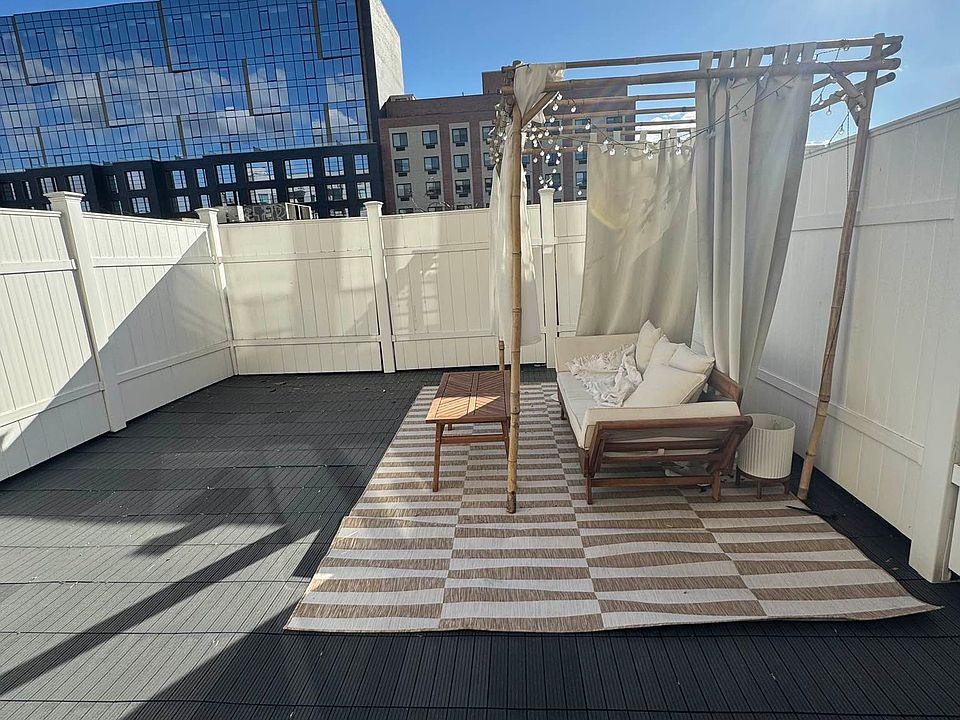 1st image of 366 Stockton St #2AD